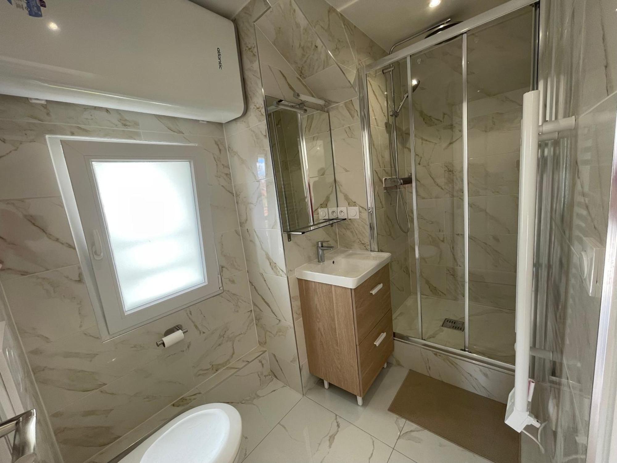Appartement Avec Terrasse Et Ciel Etoile ! Noisy-le-Sec Ngoại thất bức ảnh