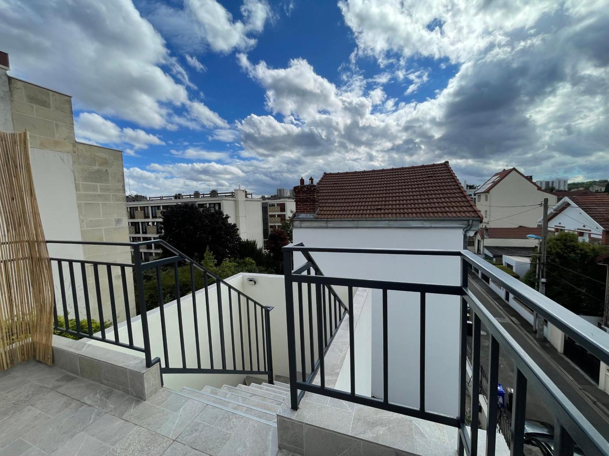 Appartement Avec Terrasse Et Ciel Etoile ! Noisy-le-Sec Ngoại thất bức ảnh